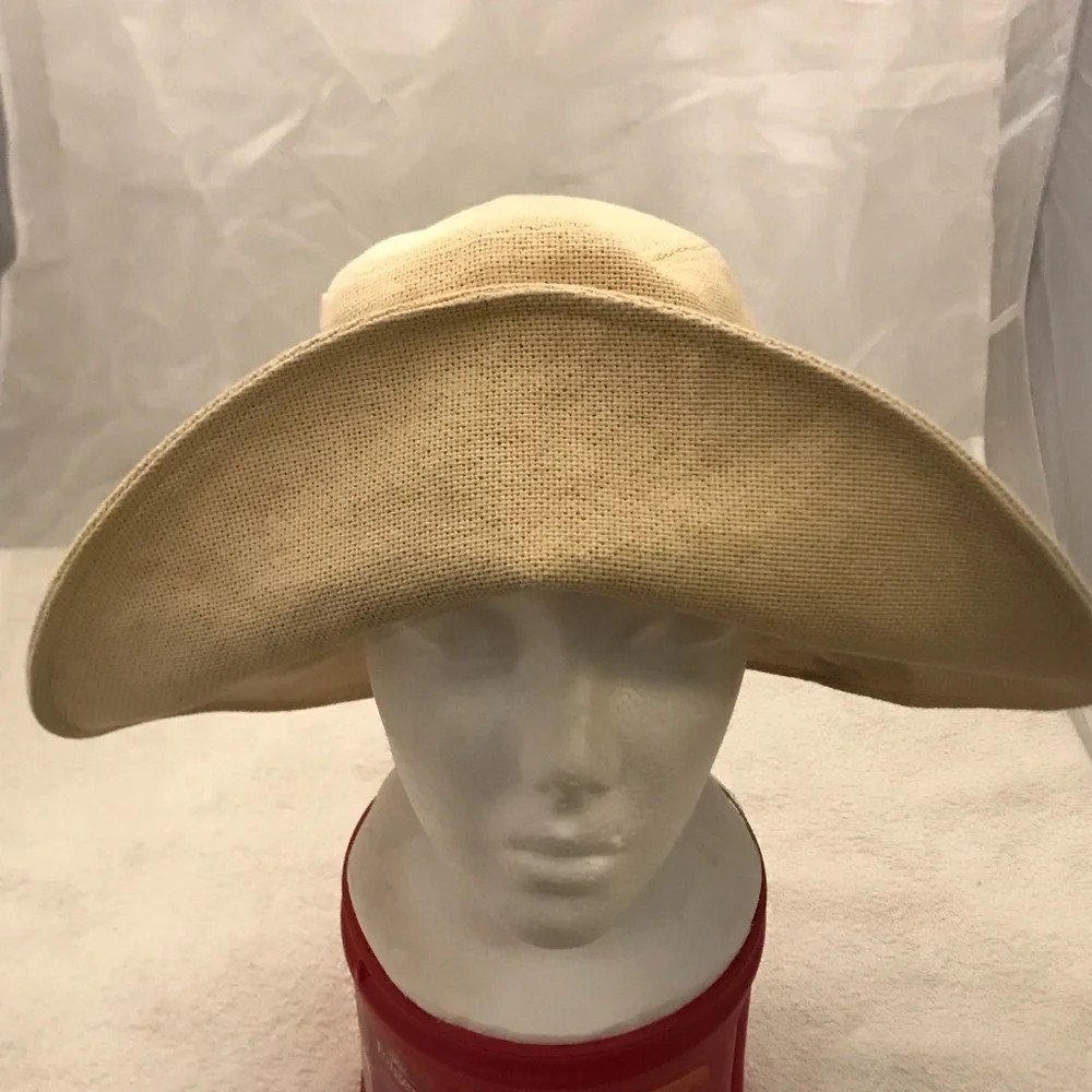 Women's A New Day S-M Straw Beach Hat